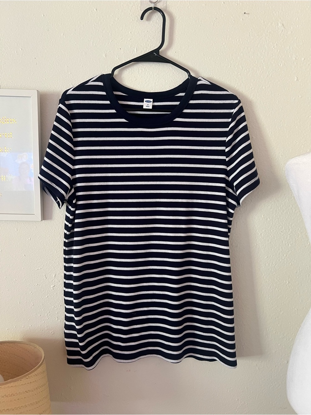 Old navy tee